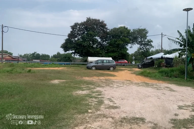 Kawasan parking Dataran Ar-Rasyidin Seberang Takir, Kampung Baru Seberang Takir
