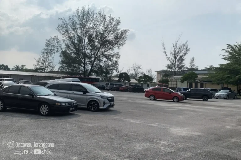 Kawasan parking Garaj Kenderaan UniSZA Gong Badak, Gong Badak