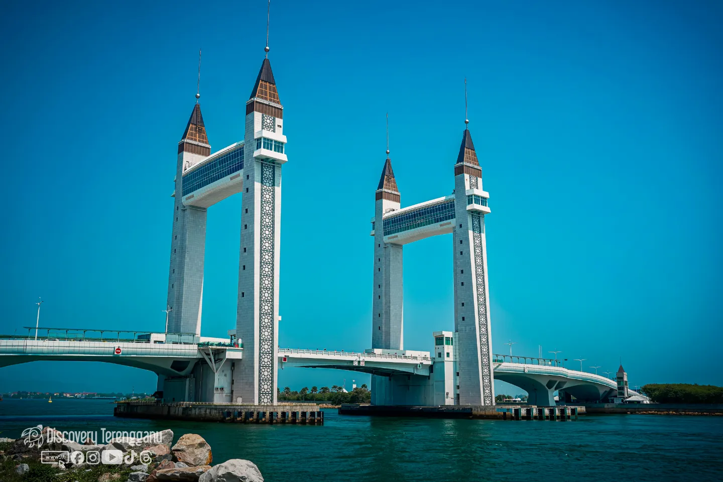 Bukaan bascule Drawbridge Terengganu