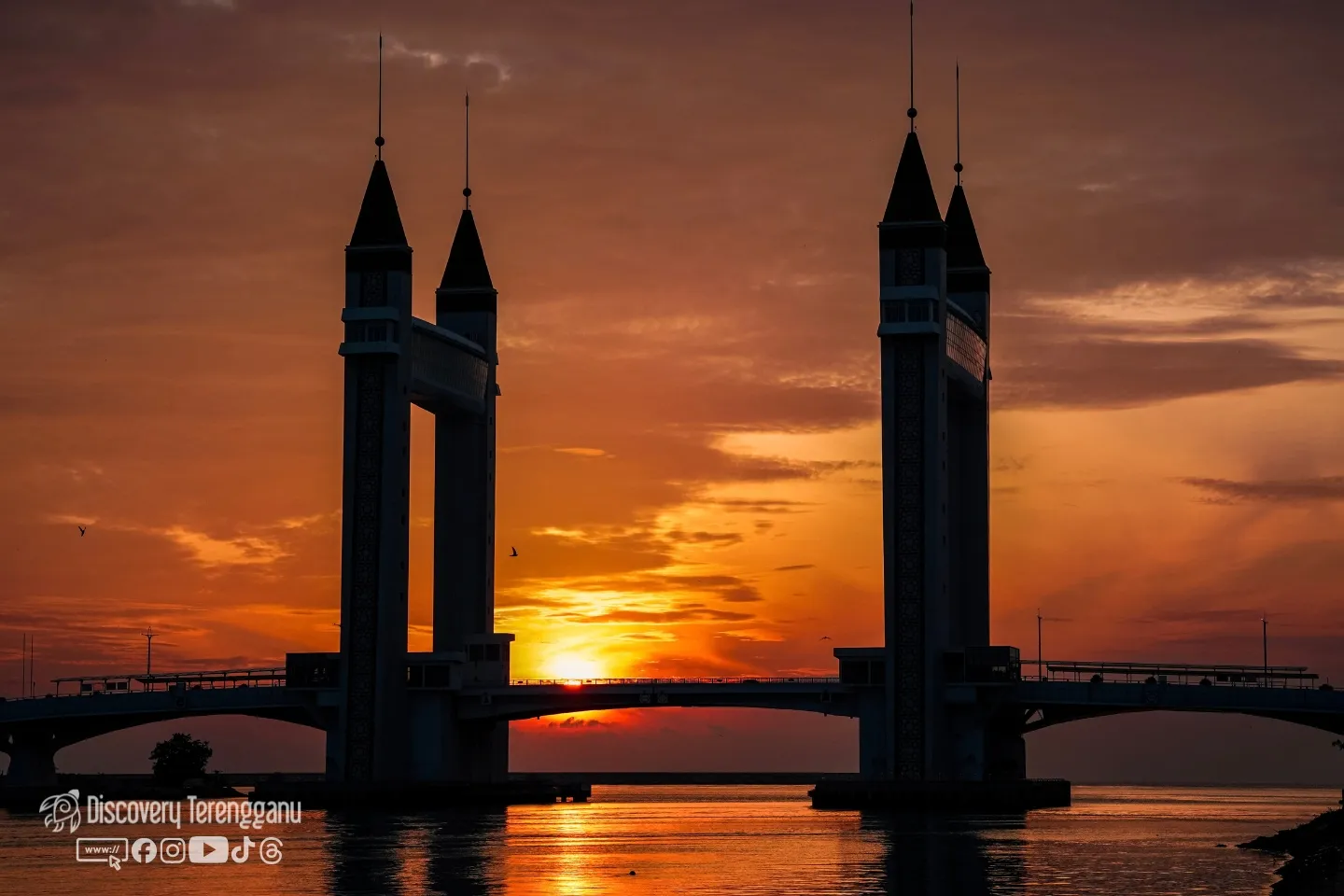 Lokasi terbaik melihat matahari terbit dan terbenam di Terengganu